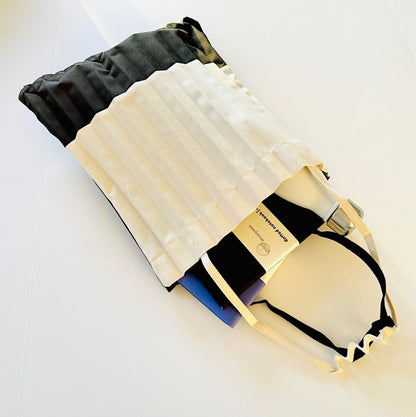 Urban Pleated Tote (Black)
